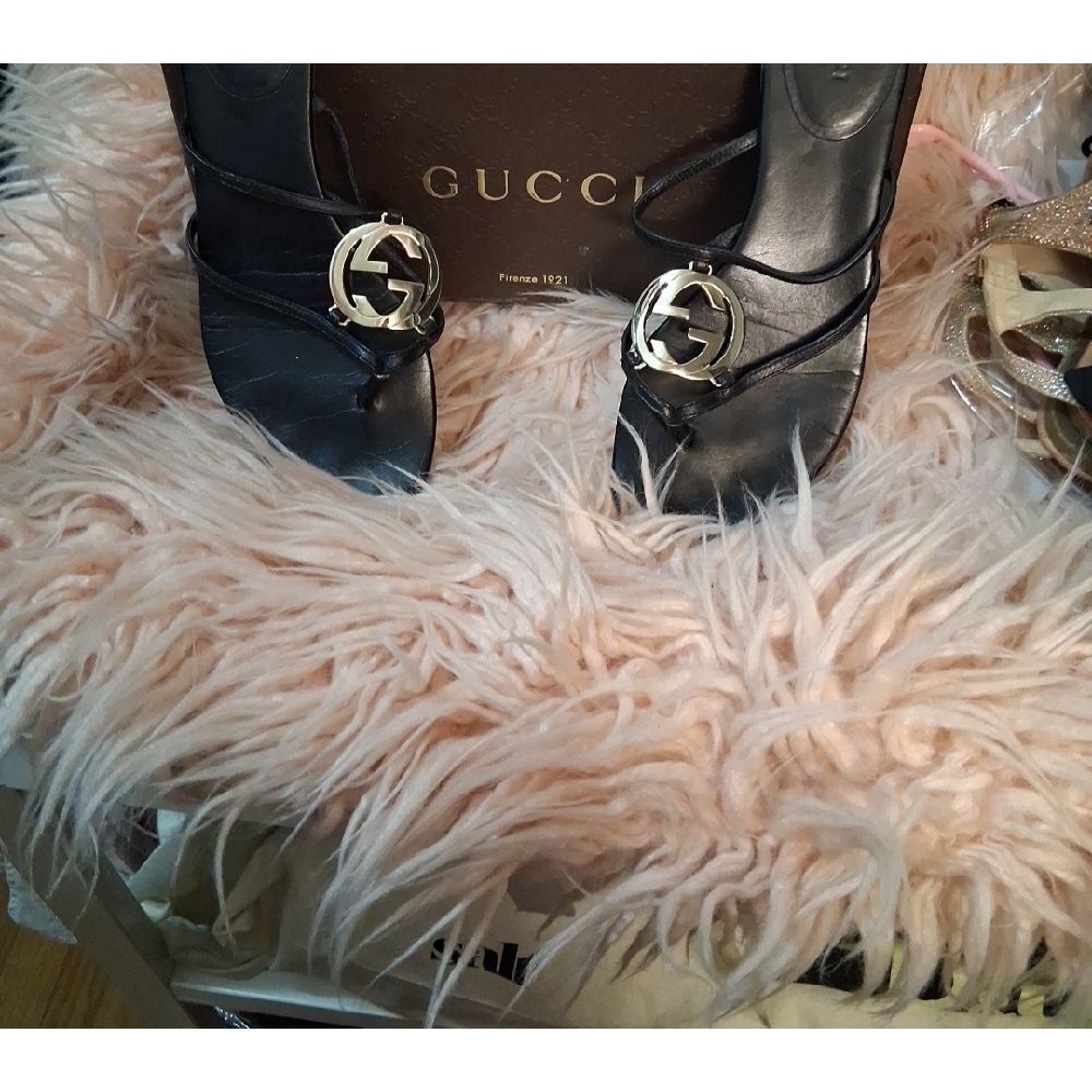 Gucci Black Slides with Goldtone Metallic  GG Logo Size 38 - Picture 2 of 9